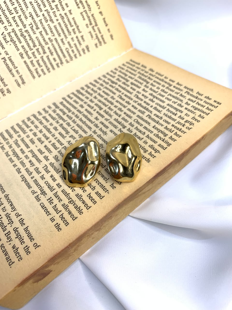 Minimalist Gold Nugget Stud Earrings for Women