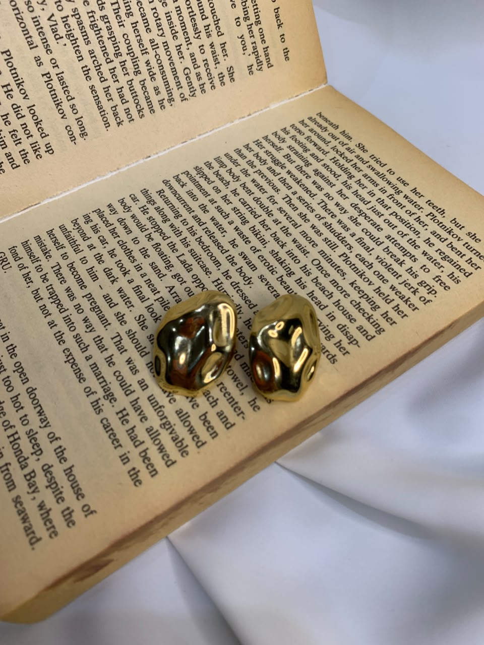 Minimalist Gold Nugget Stud Earrings for Women