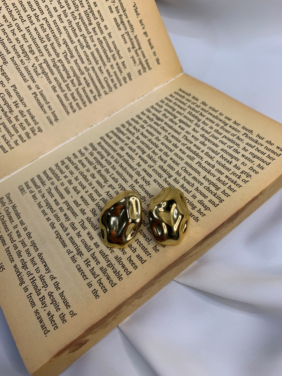 Minimalist Gold Nugget Stud Earrings for Women