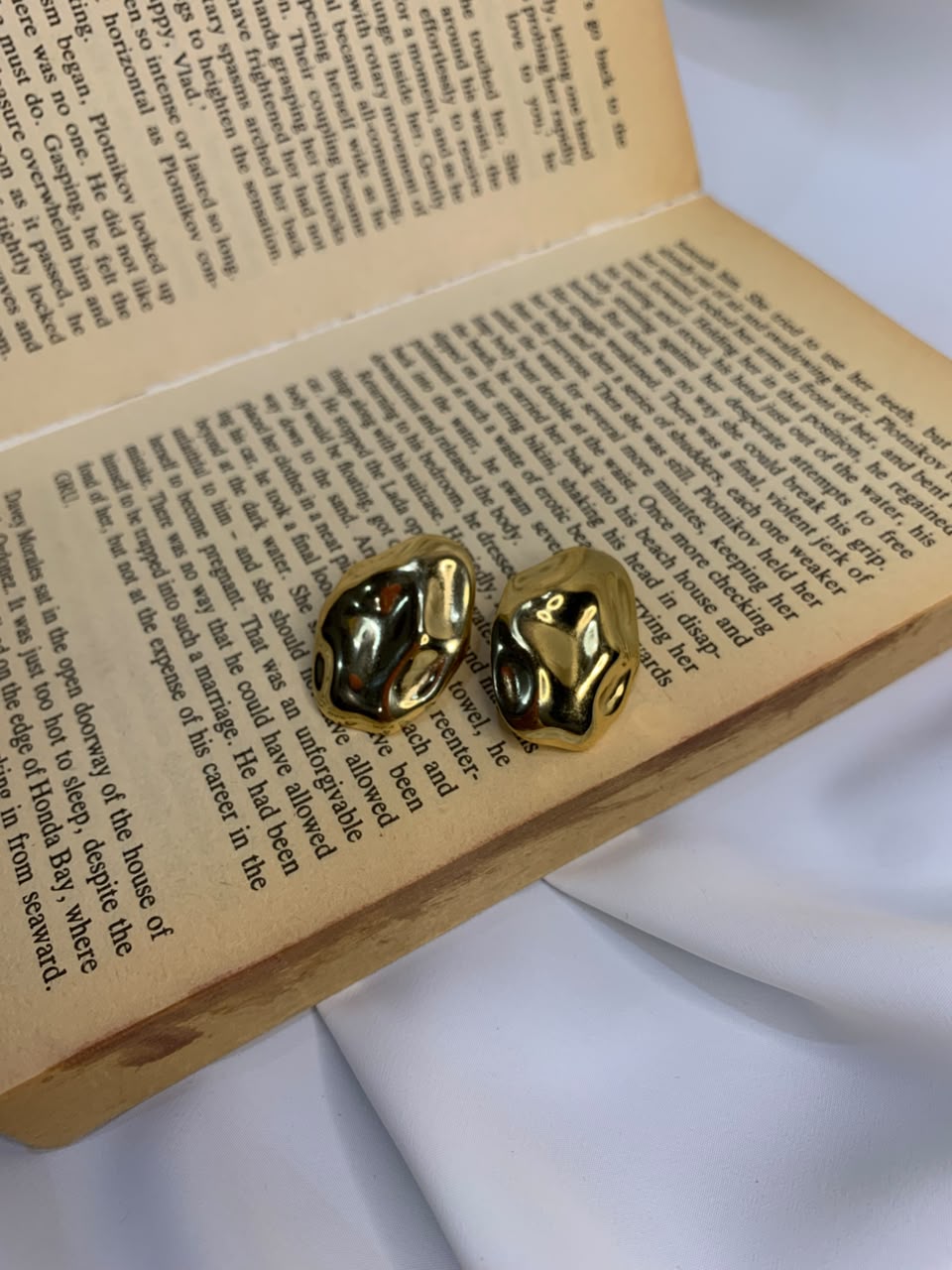 Minimalist Gold Nugget Stud Earrings for Women