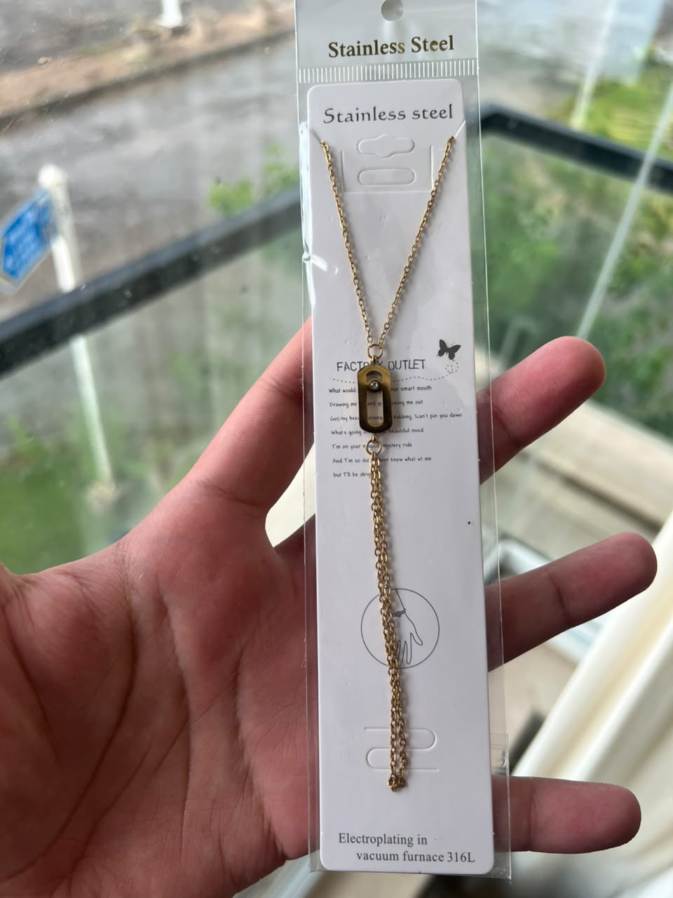 Elegant Gold Stainless Steel Pendant Necklace with Tassel Chain