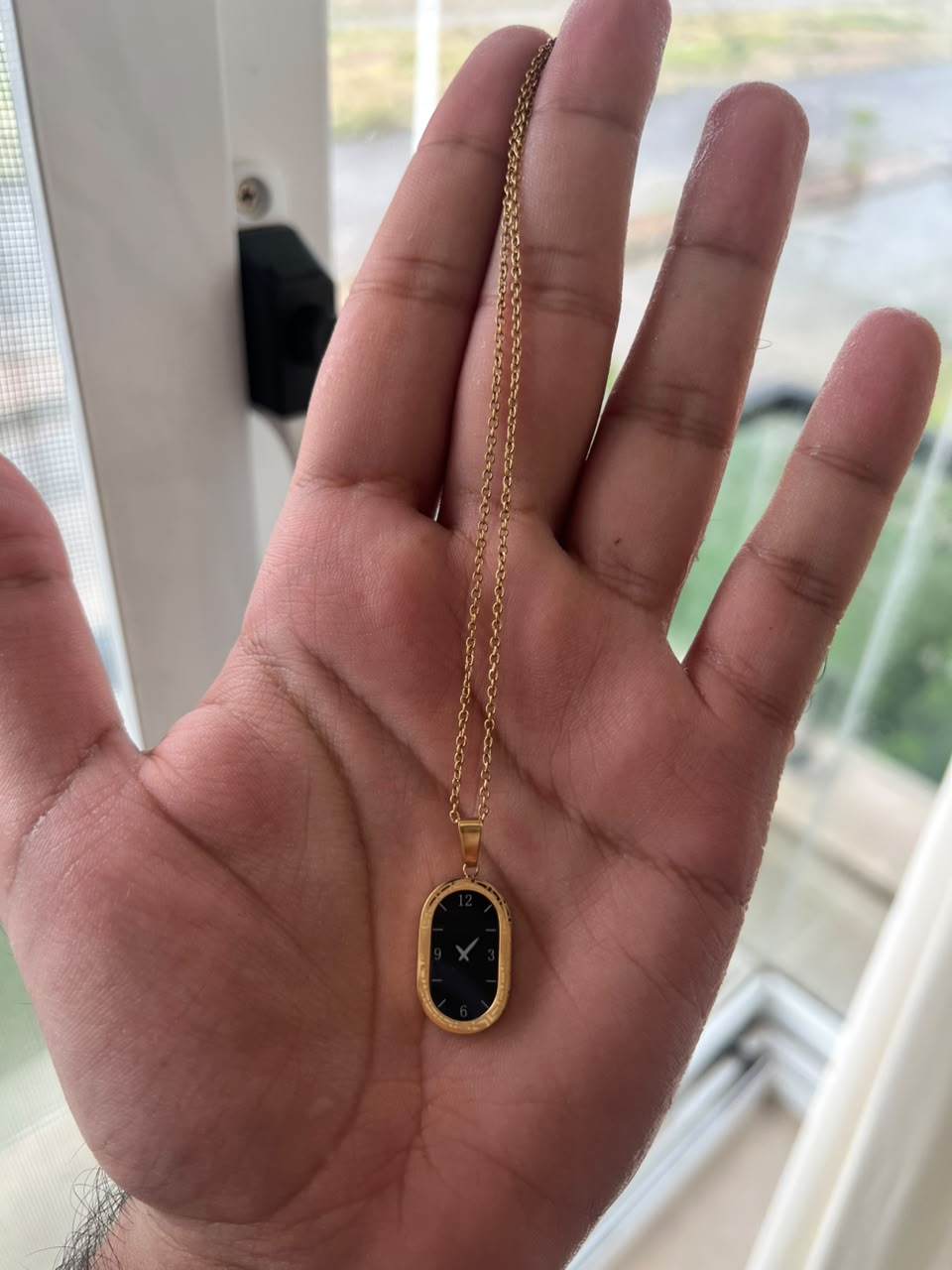 Elegant Watch Dial Pendant Necklace – Premium Gold Finish